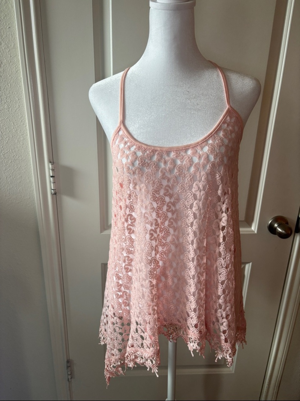 GBG Los Angeles Blush Pink Lace Camisole
